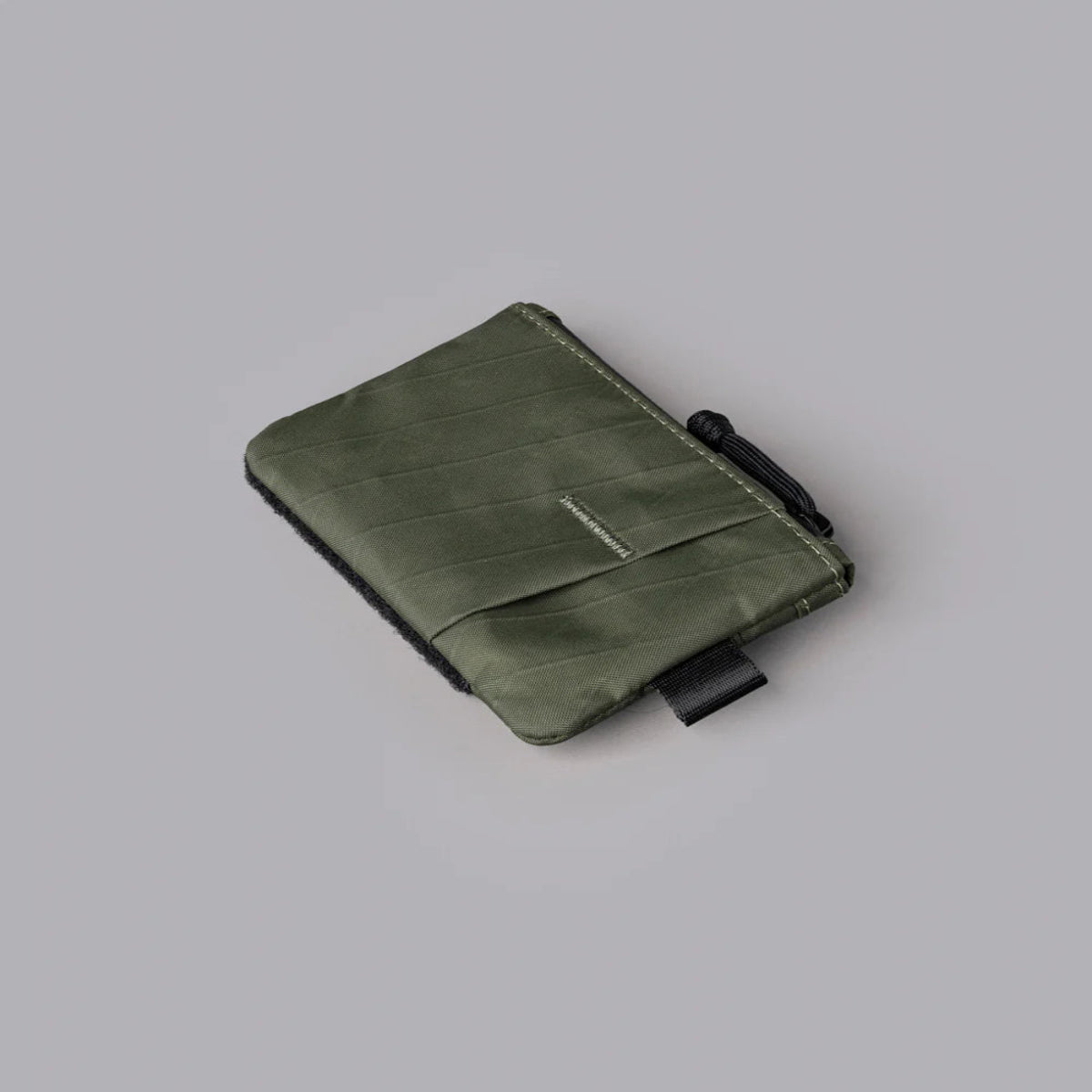 Alpaka Zip Pouch Pro 防水魔術貼收納包|輕巧 RFID 防護