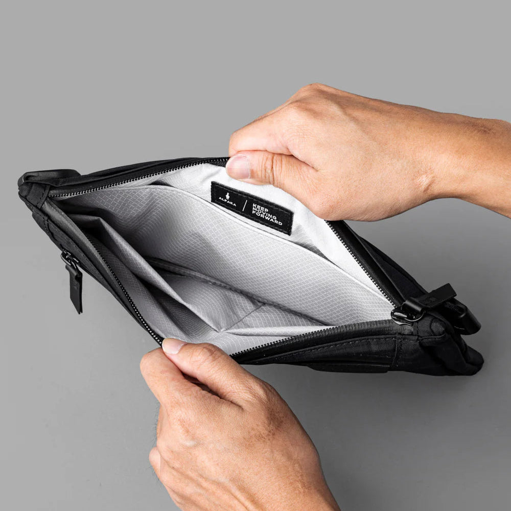 Alpaka Zip Pouch Max V2|防水側肩包 210D