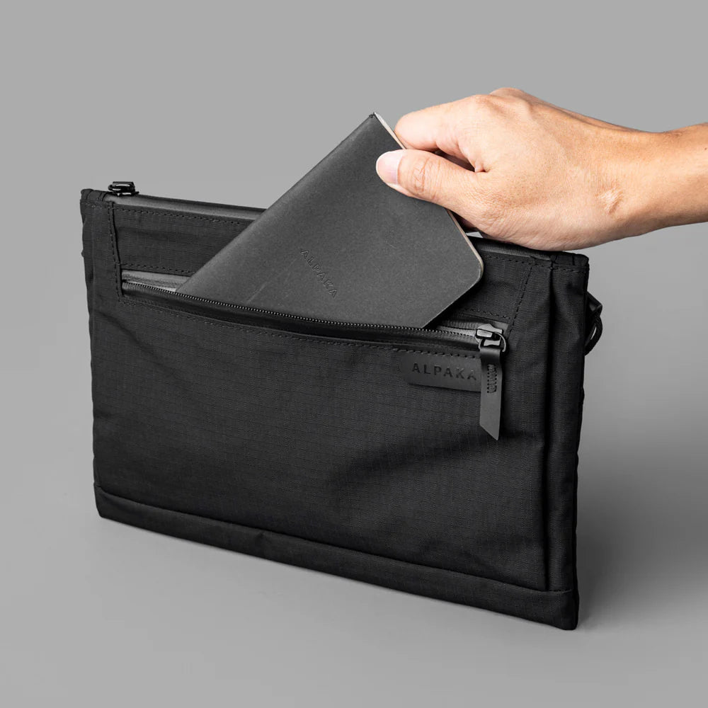Alpaka Zip Pouch Max V2|防水側肩包 210D