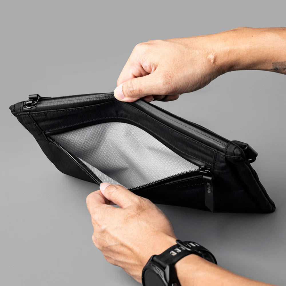 Alpaka Zip Pouch Max V2|防水側肩包 210D