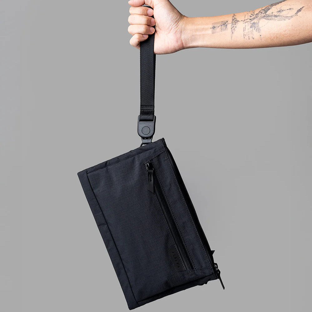 Alpaka Zip Pouch Max V2|防水側肩包 210D