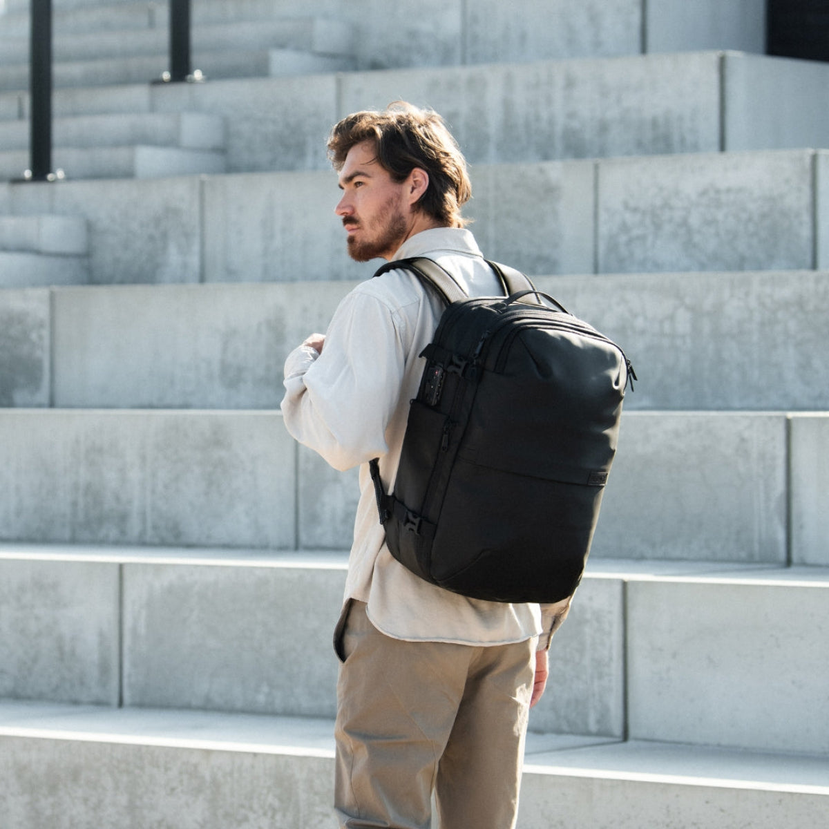 Airback Travel Backpack 可壓縮旅行背包|防水耐用