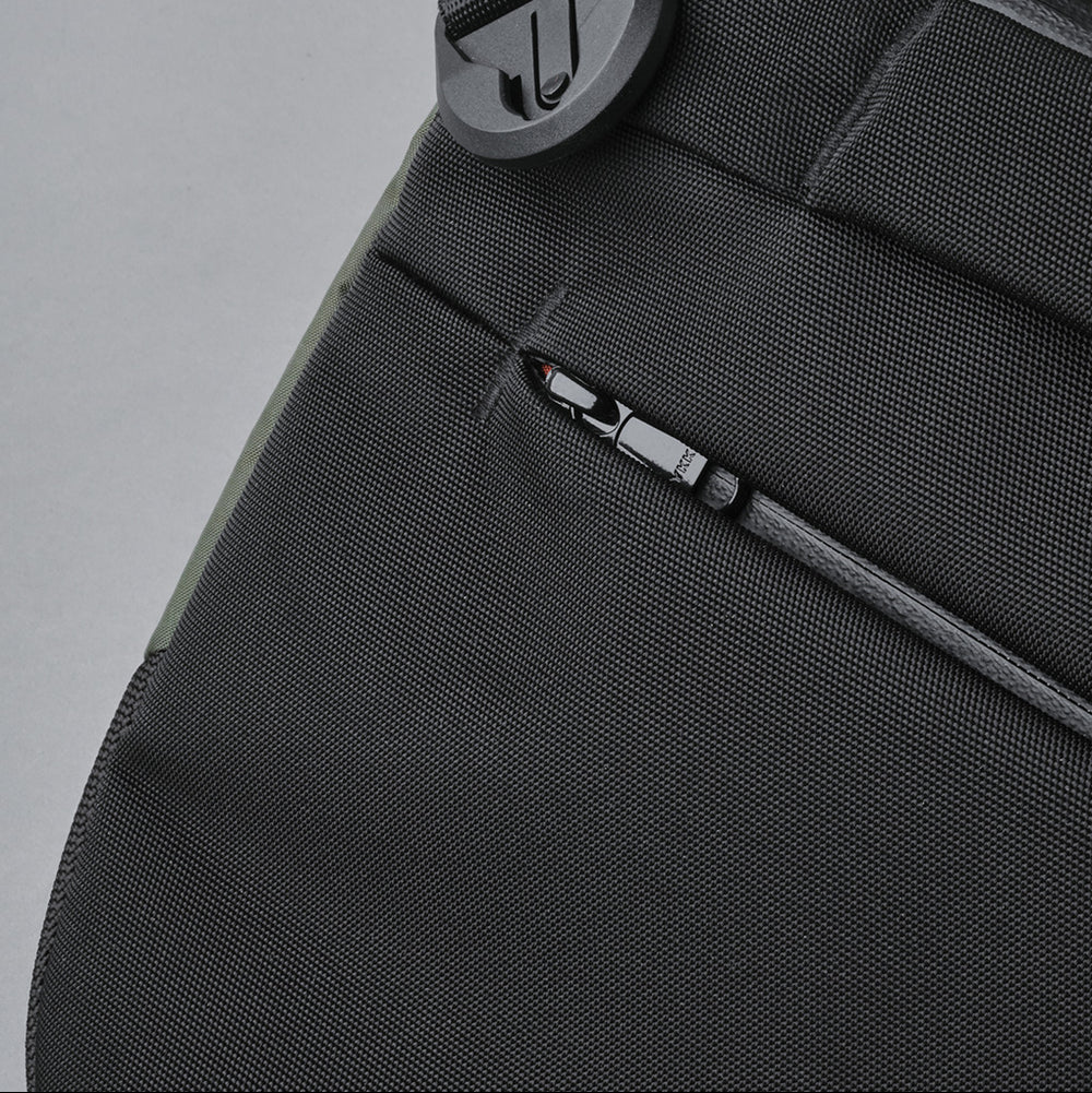 耐磨抗撕裂設計 - 適合日常與戶外使用