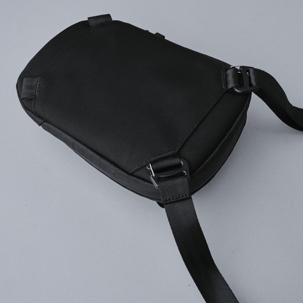 Alpaka Vertical Sling 側肩包|迷你防水