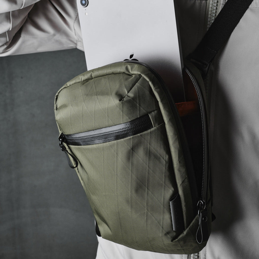 Alpaka Vertical Sling 側肩包|迷你防水