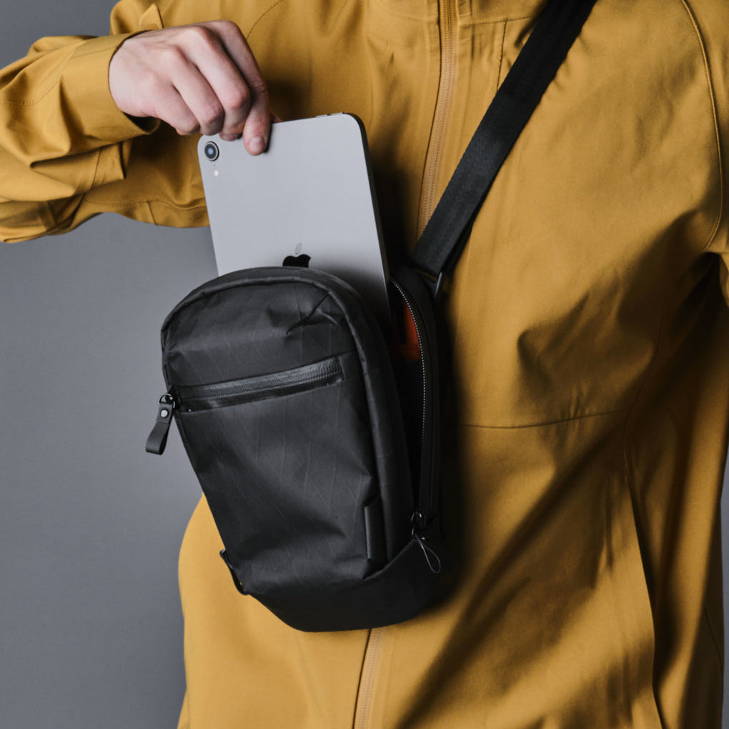 Alpaka Vertical Sling 側肩包|迷你防水