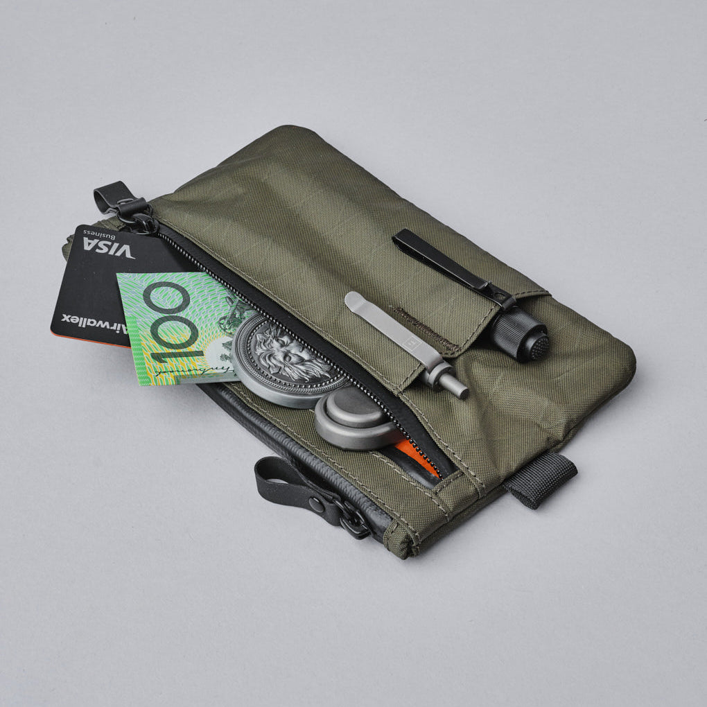 Alpaka Zip Clutch 手拿包|防水輕巧