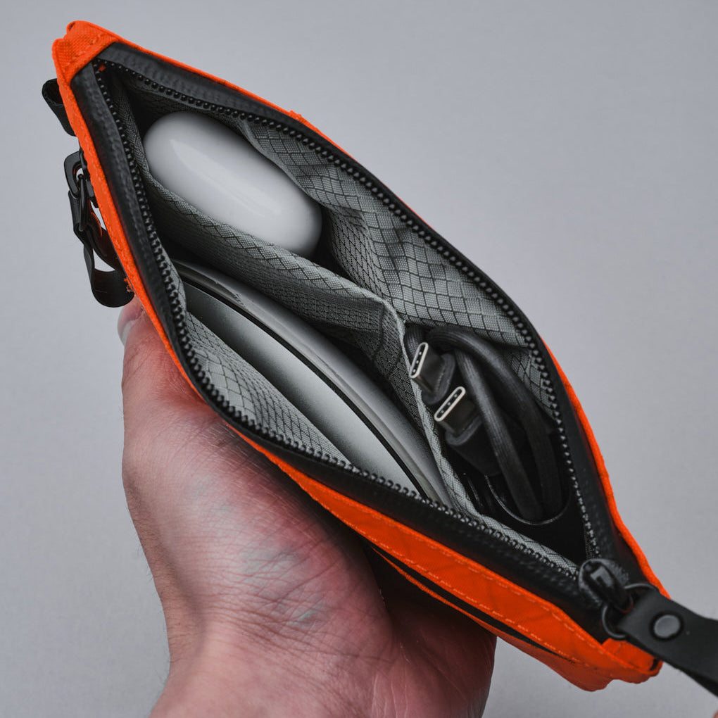 Alpaka Zip Clutch 手拿包|防水輕巧