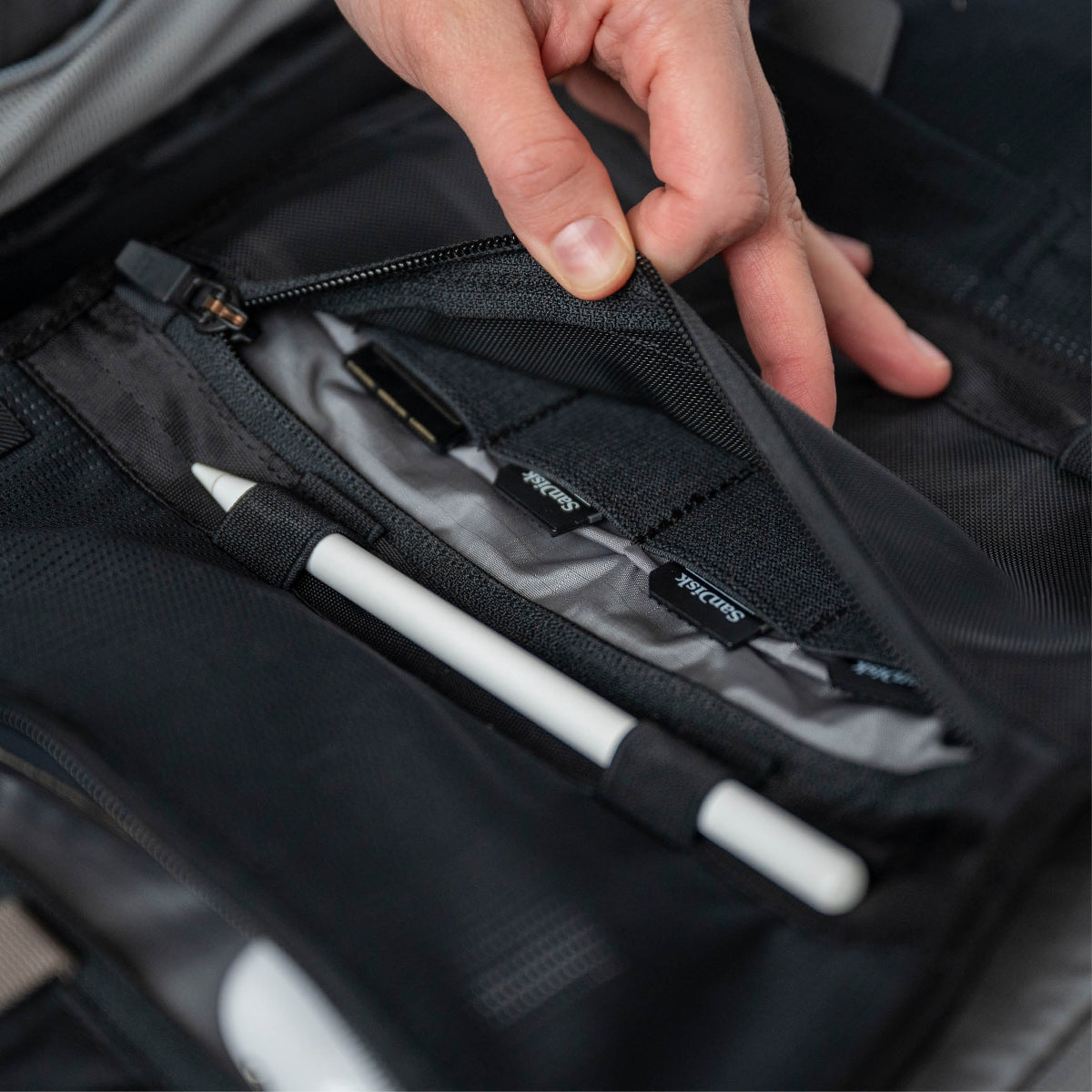 Boundary Supply Tech Roll 多功能科技捲包|具備可調節口袋