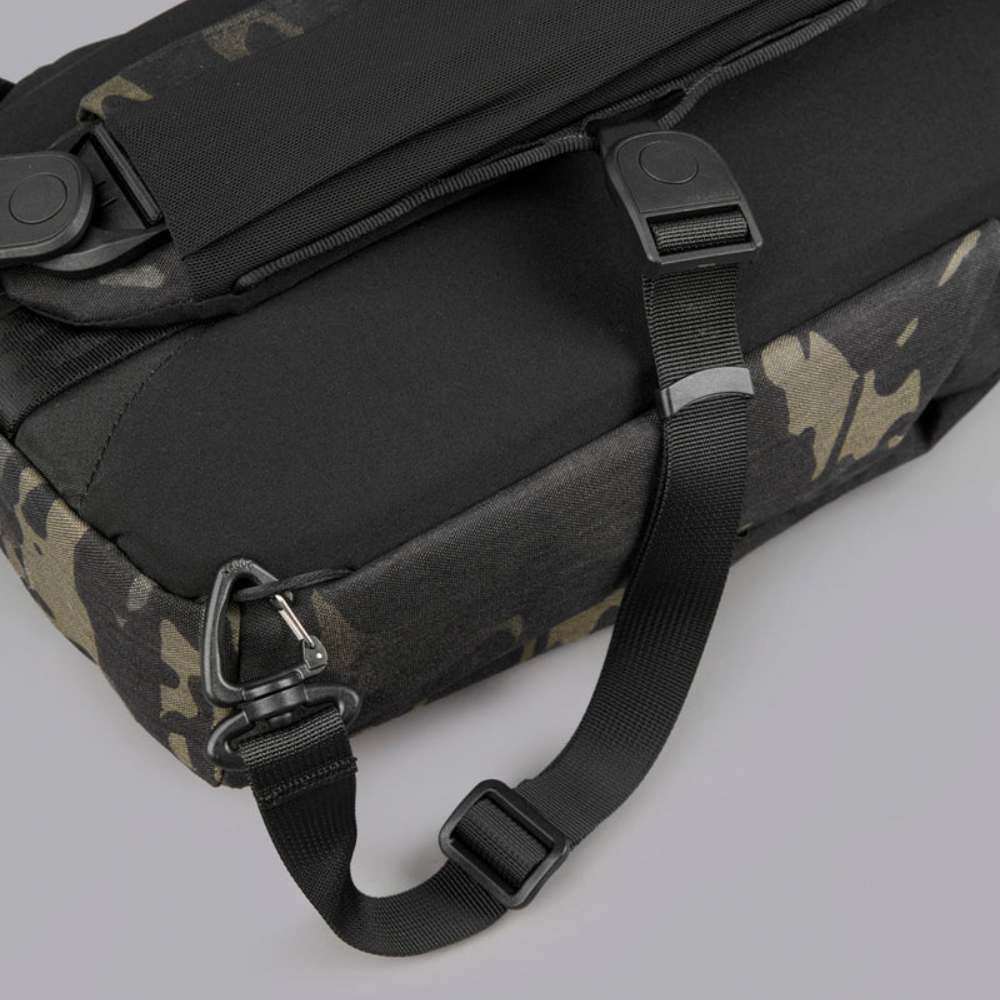 【Alpaka】Metro Crossbody 肩背包 7.5L｜迷彩限量版