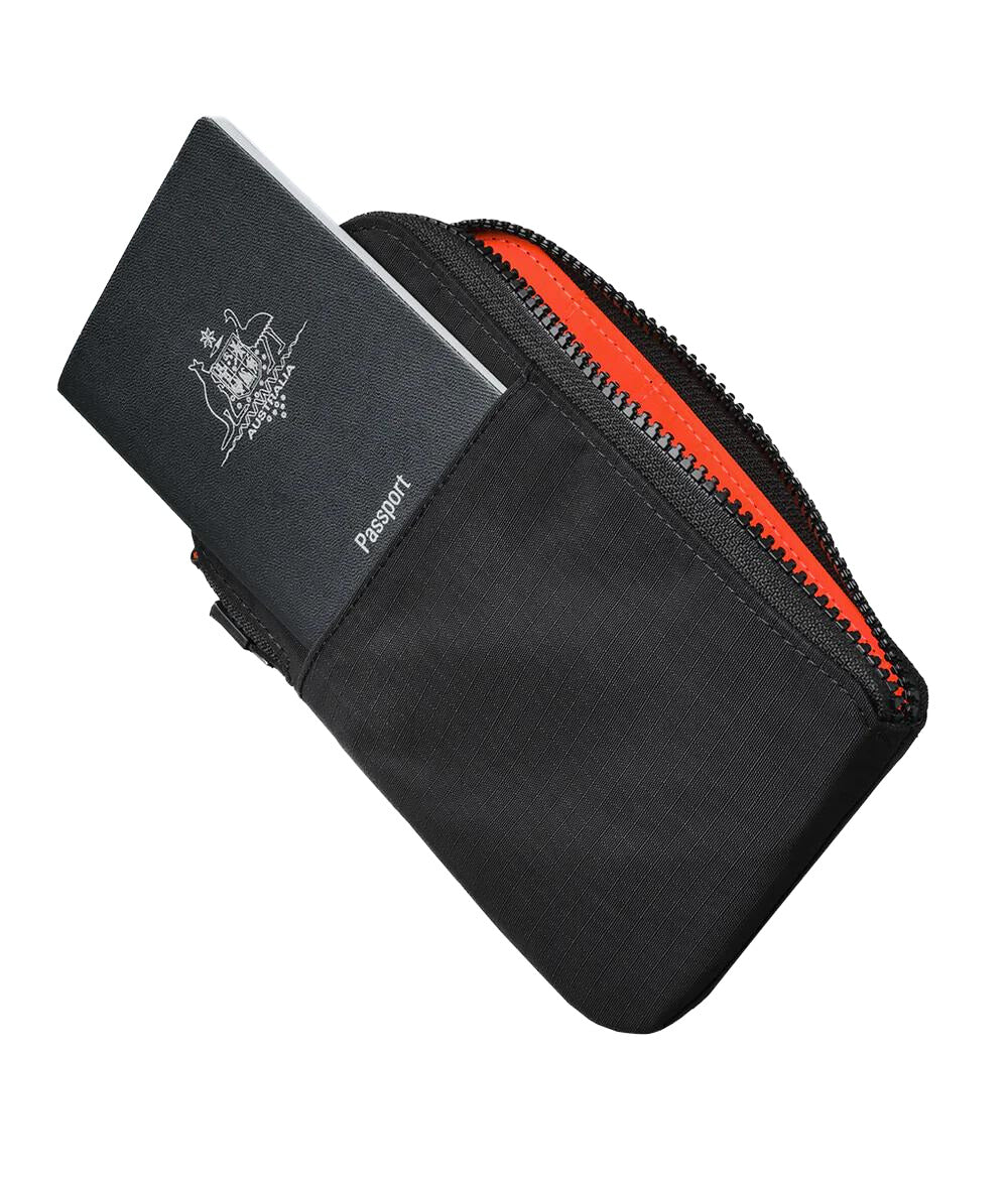 Alpaka Zip Travel Wallet 旅行皮夾