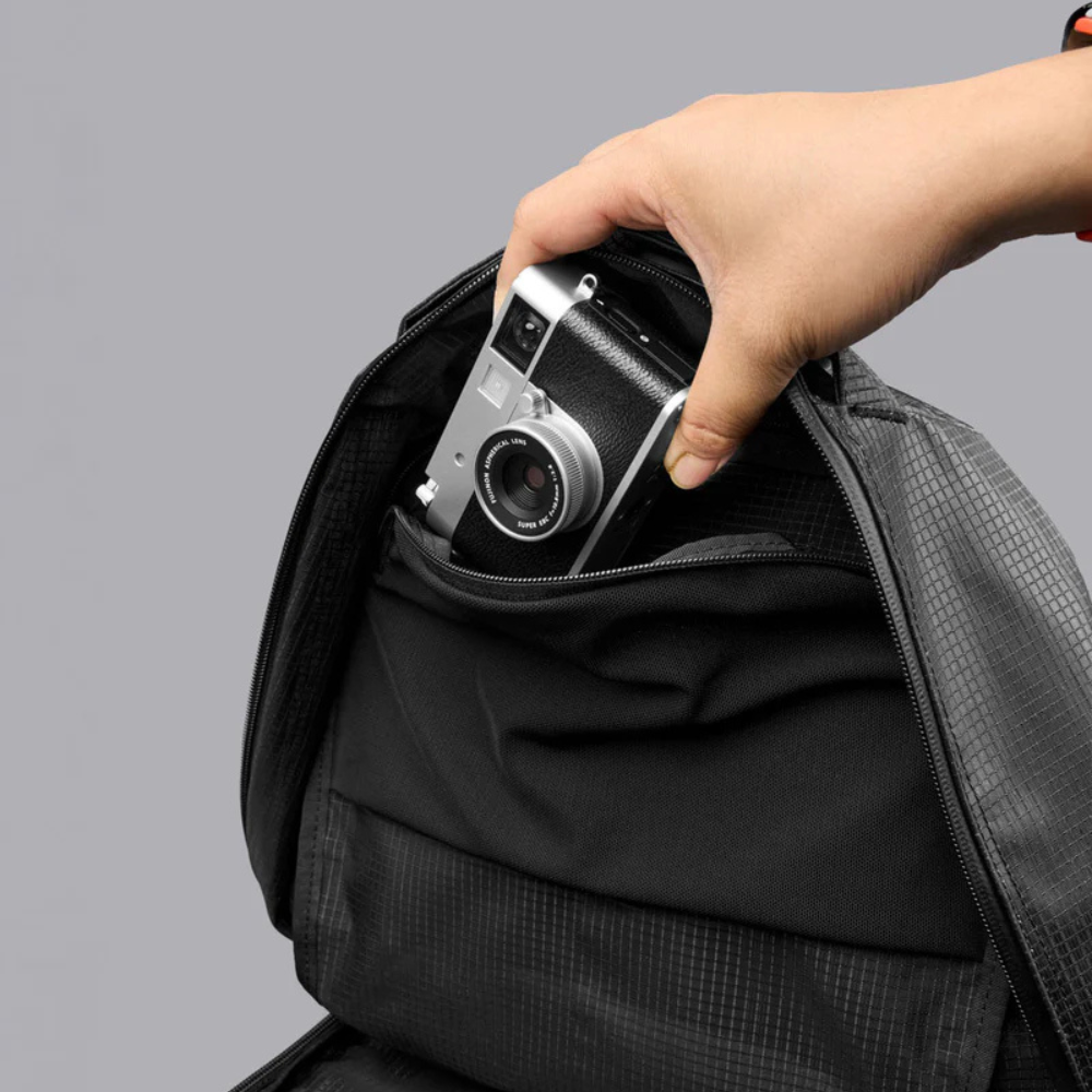 【Alpaka】Momentum Backpack 超輕通勤後背包 22L｜16 吋筆電夾層｜隱藏側袋快取