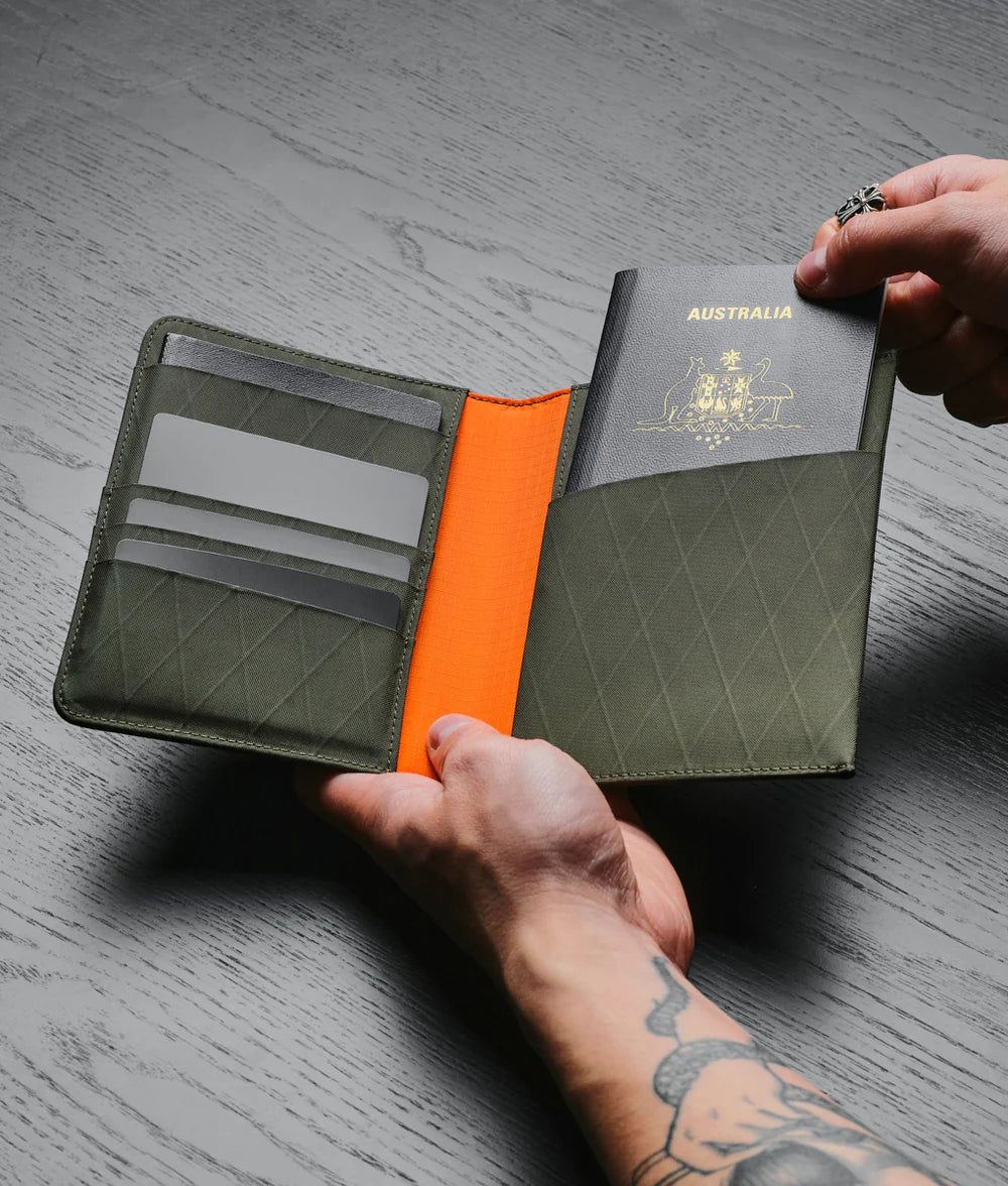 ALPAKA ARK BIFOLD PASSPORT WALLET 護照卡夾 VX21