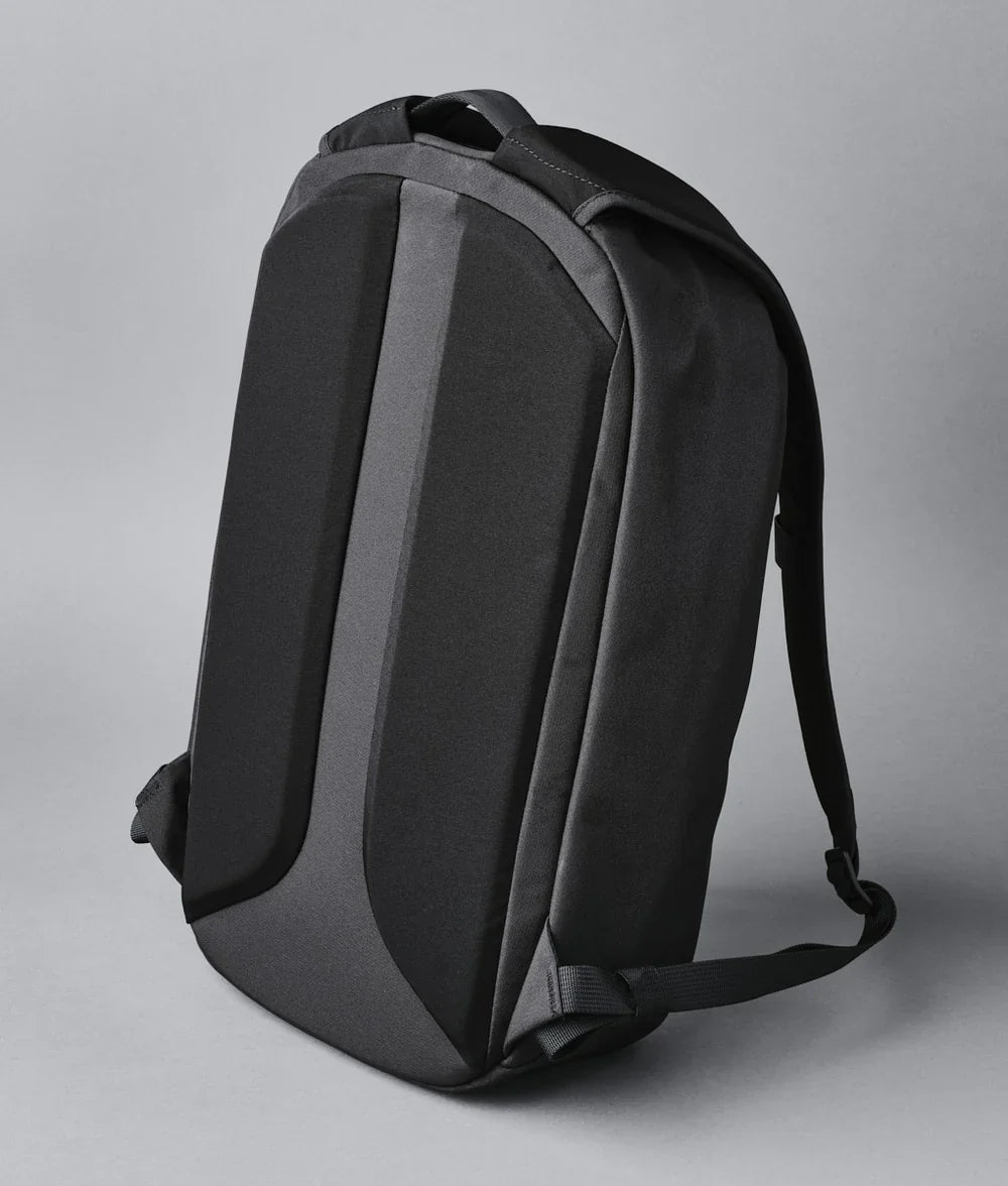 Alpaka Metro Backpack 後背包 300D