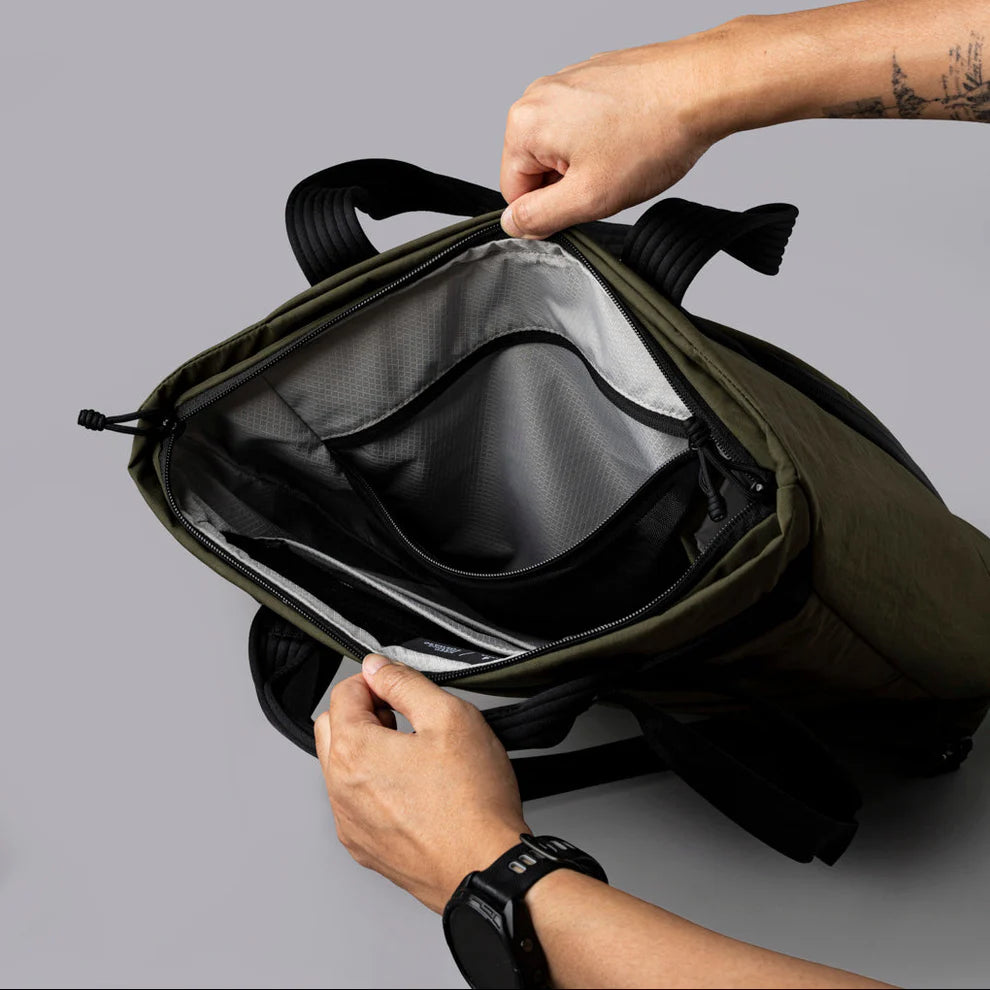 【Alpaka】Flow Totepack｜多功能背包手提包｜14L 容量輕便防潑水