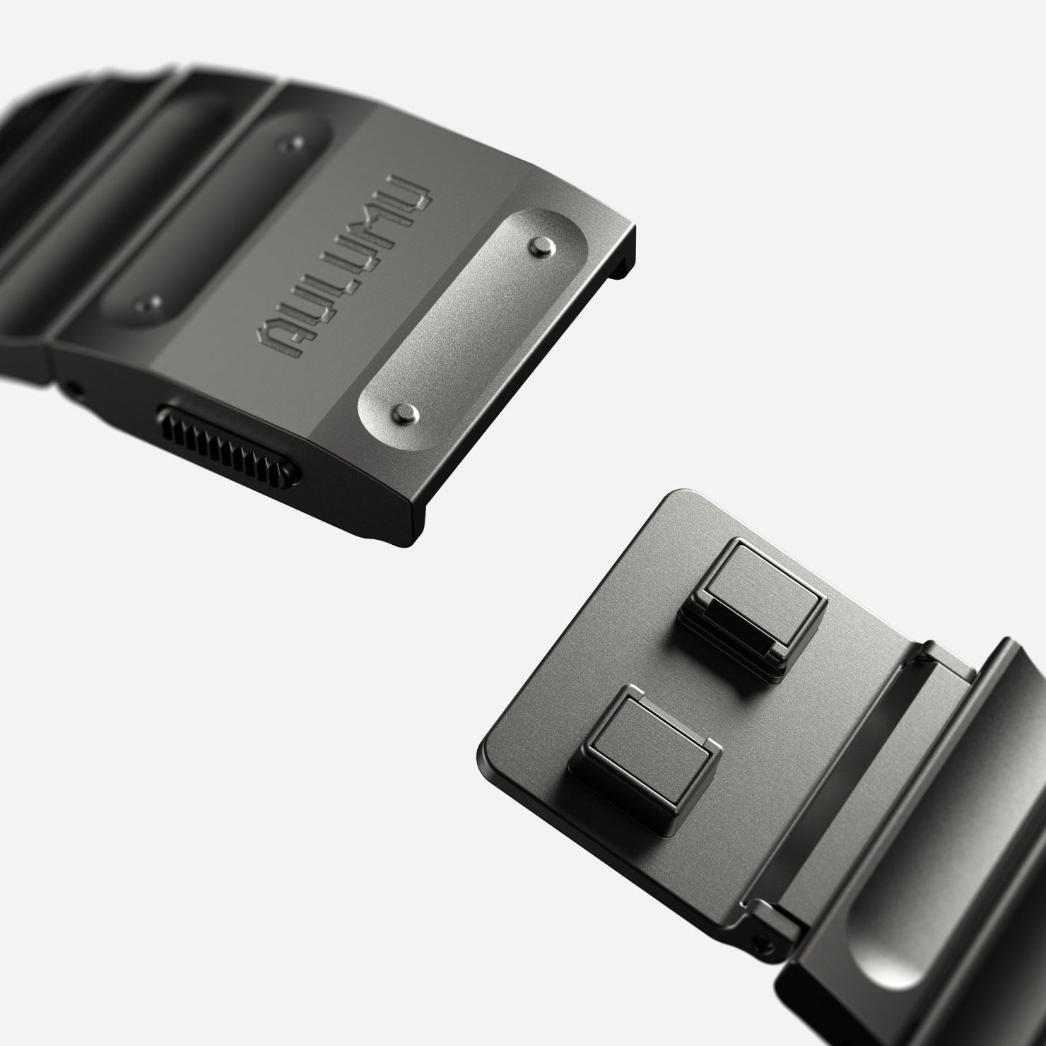 AULUMU C01 Hi-Per 鈦合金錶帶的超薄磁吸扣，單指即可快速操作。