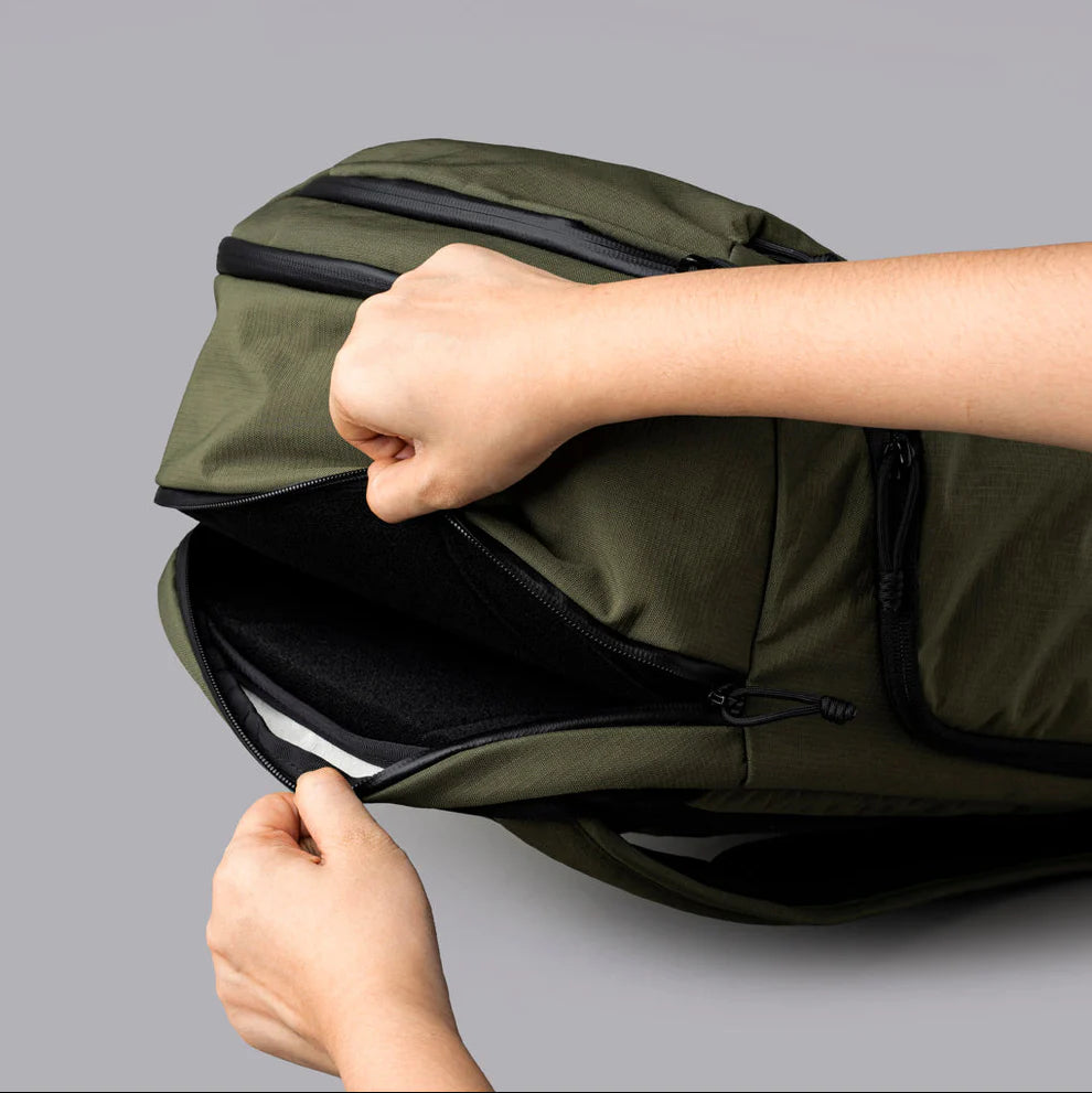 【Alpaka】Traverse Backpack 30L 旅行背包｜防潑水｜可容納 16 吋筆電