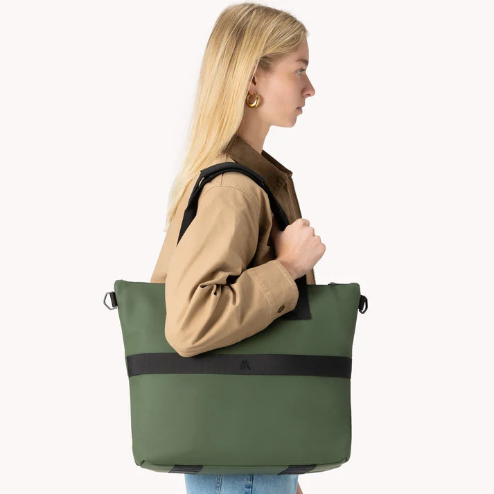 【Airback】Tote Lift 輕量托特包｜17L防潑水15吋筆電收納