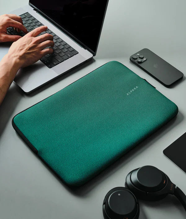 Alpaka Slim Laptop Sleeve 14" 防水電腦包