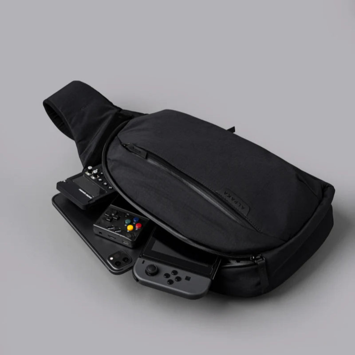 Alpaka Metro Crossbody 肩背包 10L｜防水耐用