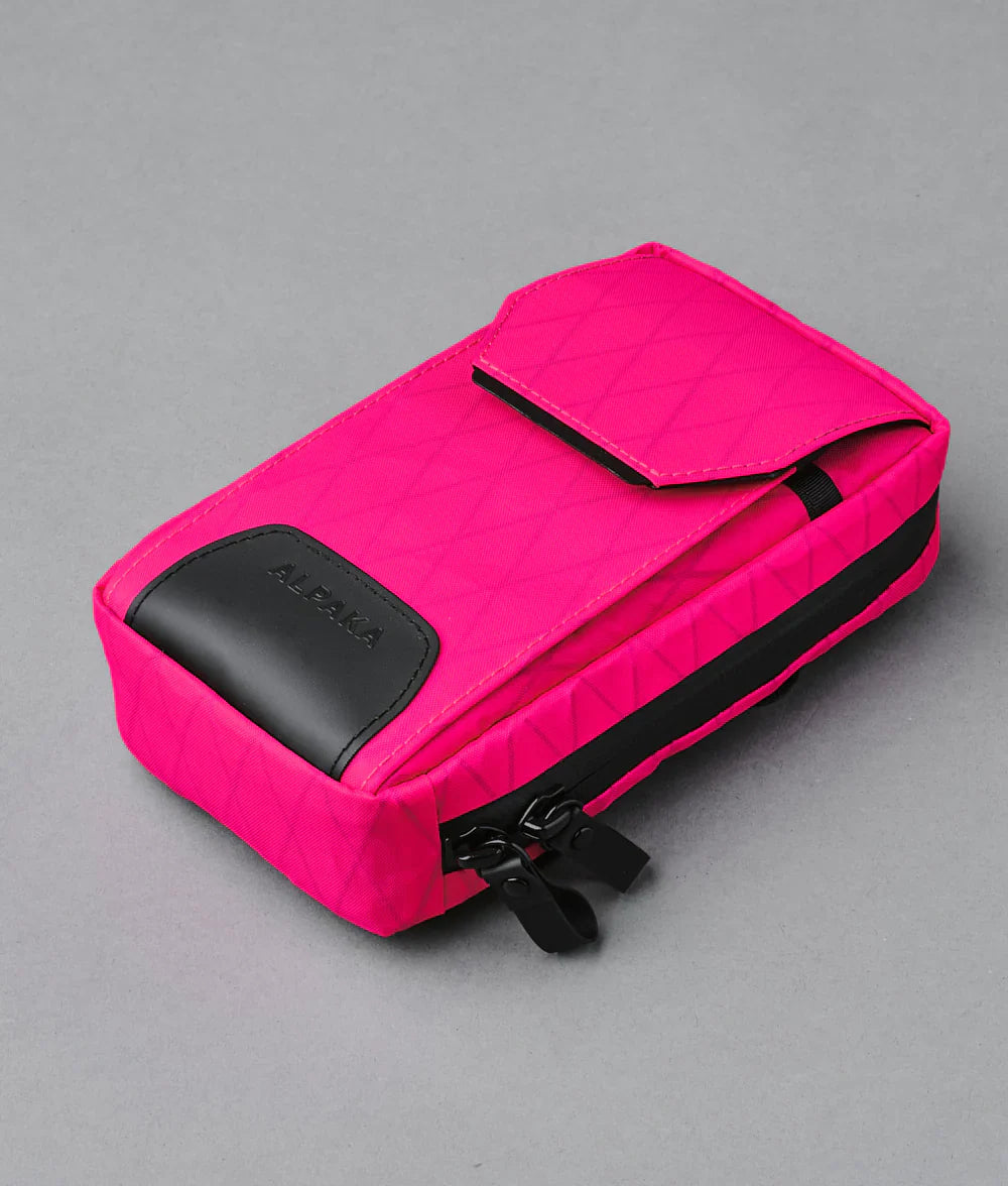 Alpaka Modular Sling Hot Pink RVX20 - Limited Edition 多功能手機袋