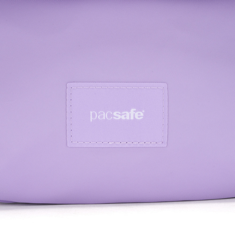 【Pacsafe】Go 隨行防盜可擴充斜背包 4.5L｜輕巧隨行安心升級