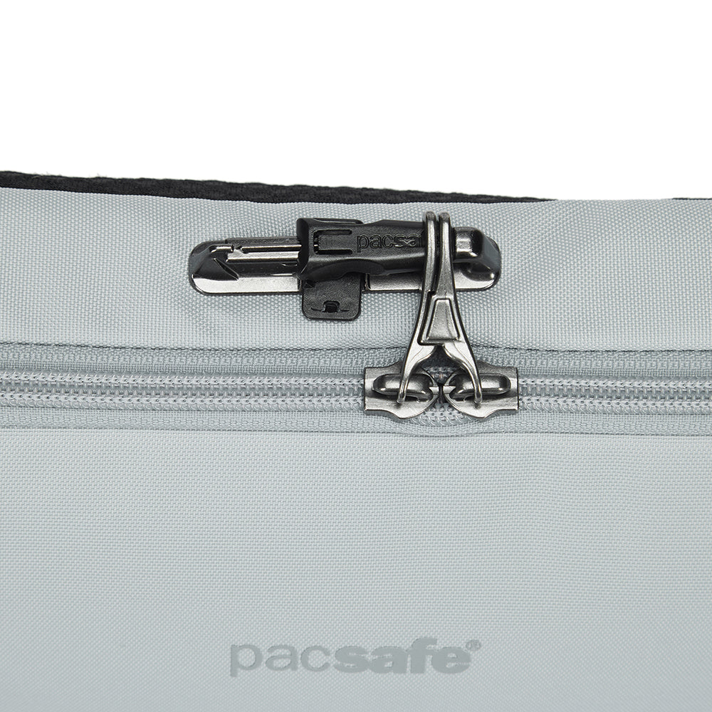 【Pacsafe】V 城市防盜胸腰包 5L｜四種背法 自由切換
