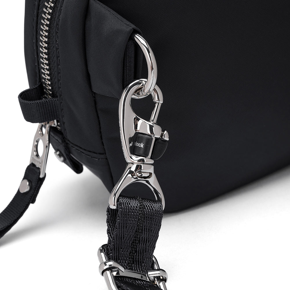 【Pacsafe】W 防盜微型斜背小包 2L｜優雅外型 全面防護