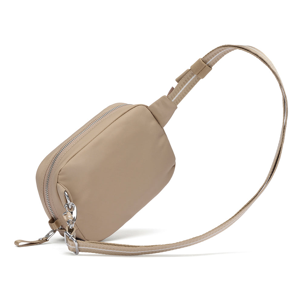 【Pacsafe】W 防盜微型斜背小包 2L｜優雅外型 全面防護