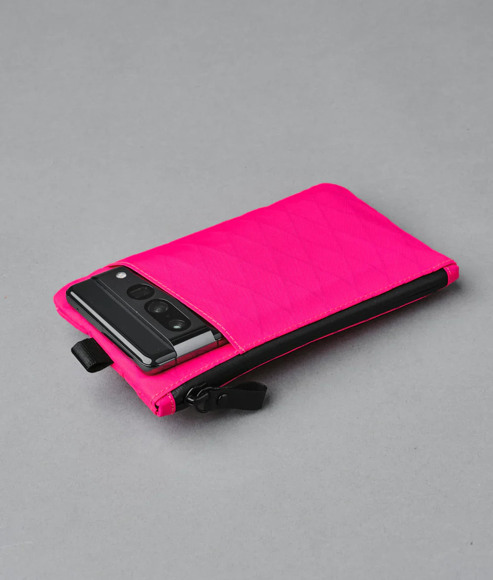 Alpaka Zip Clutch Hot Pink RVX20 - Limited Edition 拉鍊手拿包