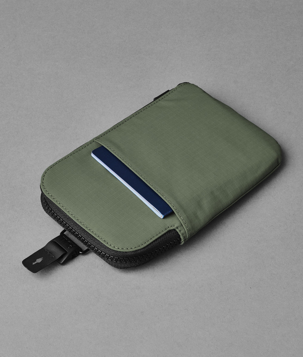 Alpaka Zip Travel Wallet 旅行皮夾