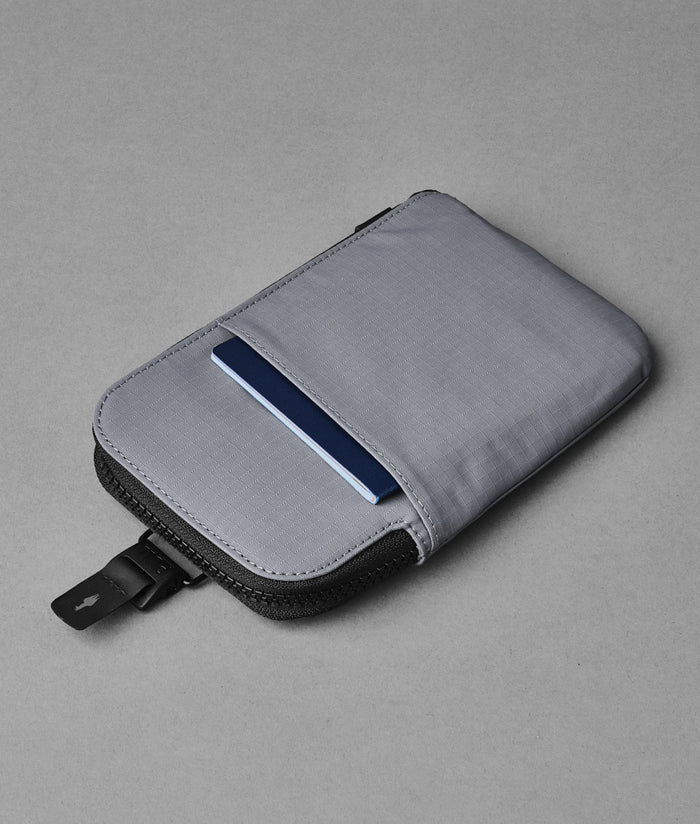 Alpaka Zip Travel Wallet 旅行皮夾