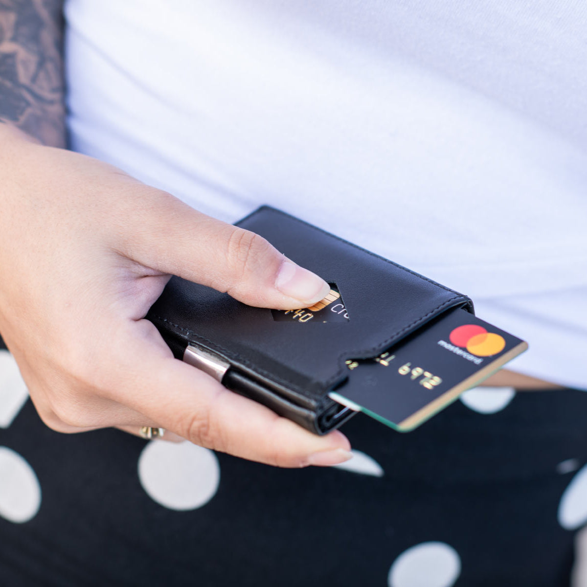 【Exentri】Multiwallet 真皮錢包｜RFID 防盜多功能設計