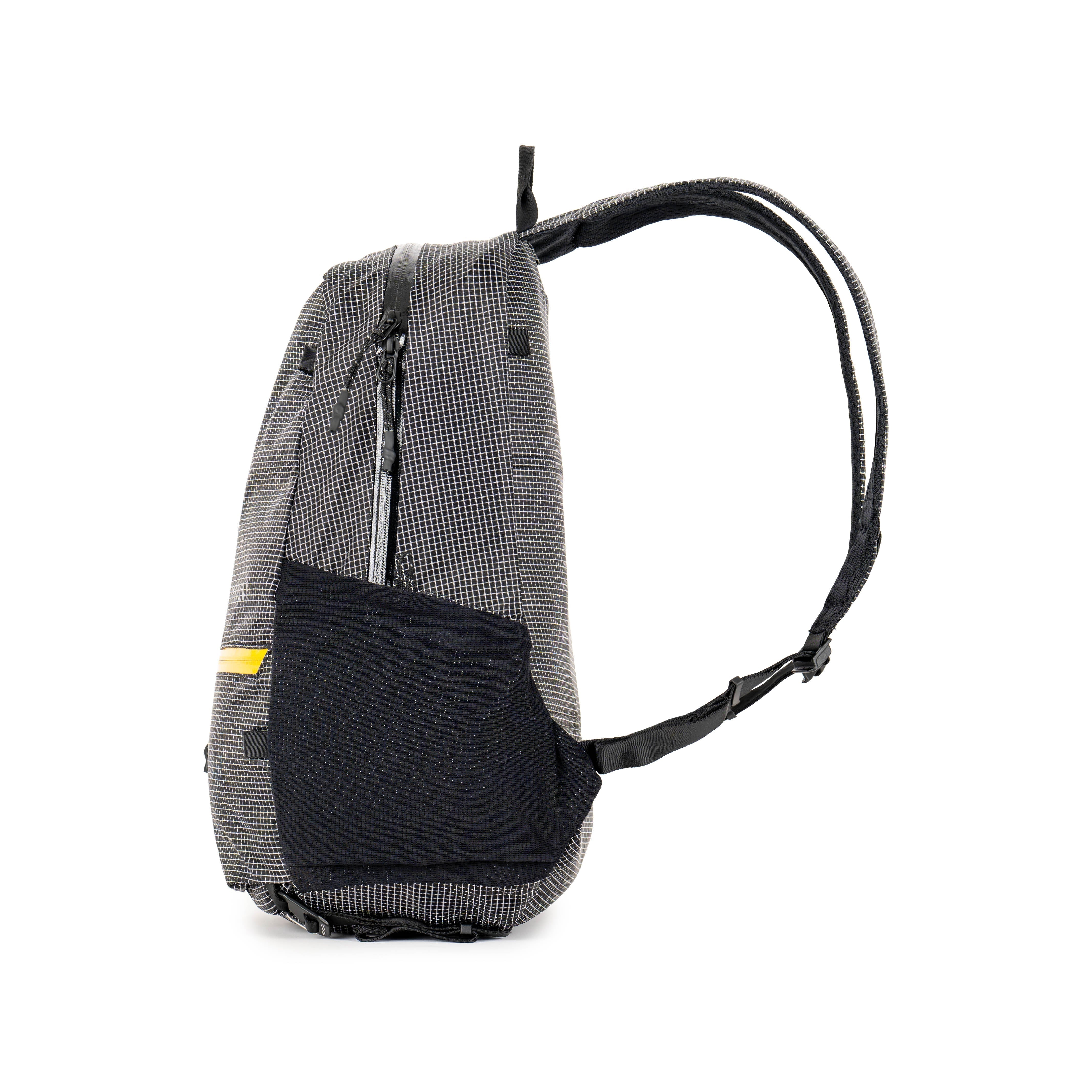 Boundary Supply Rennen Ripstop Daypack 抗撕裂尼龍日用背包