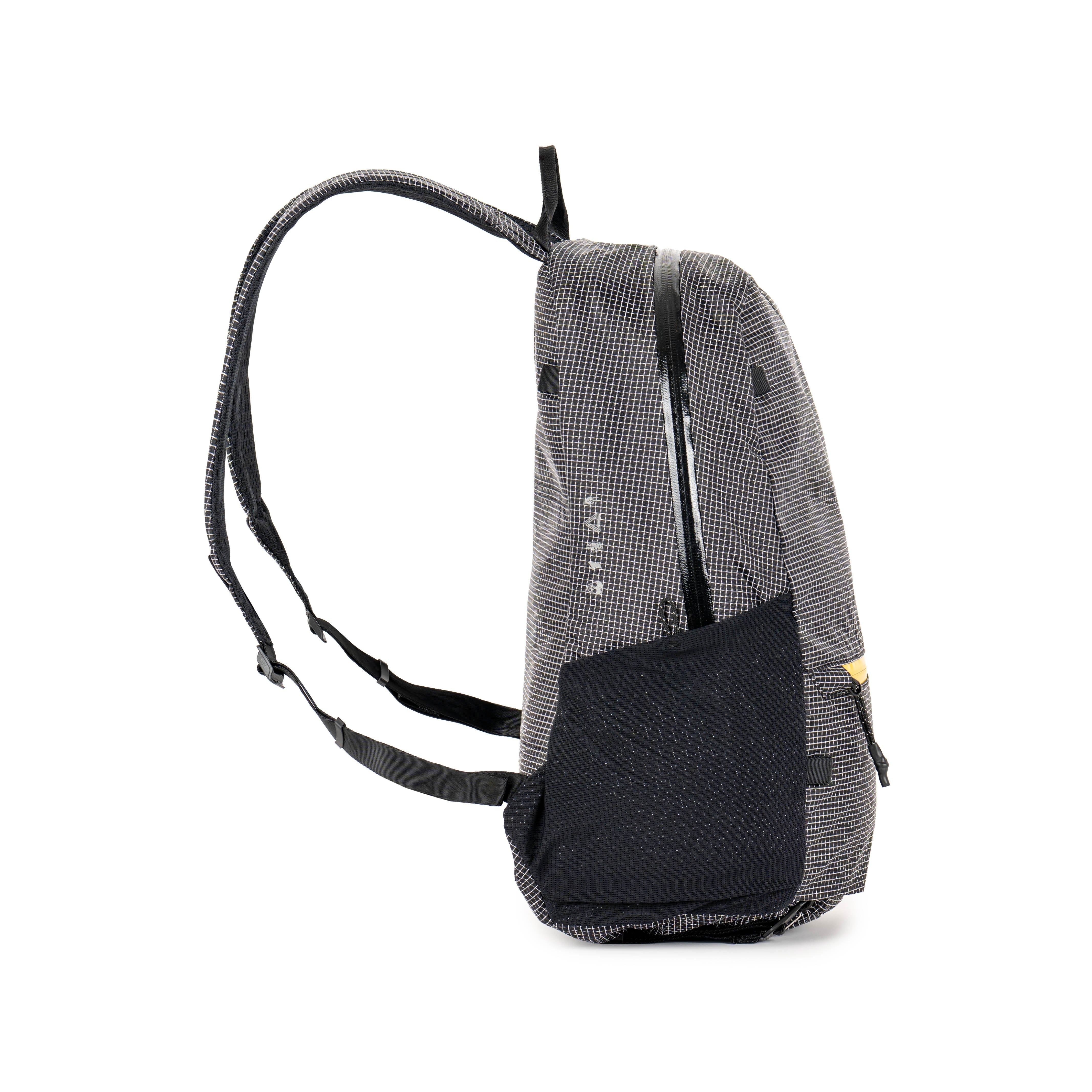 Boundary Supply Rennen Ripstop Daypack 抗撕裂尼龍日用背包